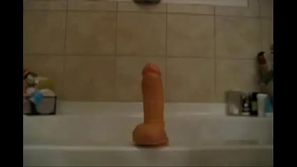 New Dildoing her Cunt in the Bathroom fresh Tube