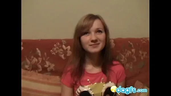 Nytt Russian teen learns how to give a blowjob färskt rör