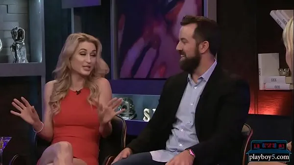 Talk show about sex talks about having sex in public أنبوب جديد جديد