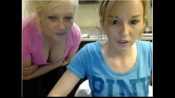 step MOTHER AND SHOW TITS ON CAM أنبوب جديد جديد