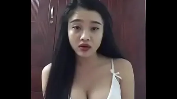 Nytt Saintess Lam Ngoc Hang has huge breasts färskt rör