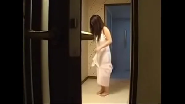 Nová Hot Japanese Wife Fucks Her Young Boy čerstvá trubica