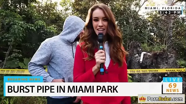New Hot news reporter sucks bystanders dick fresh Tube