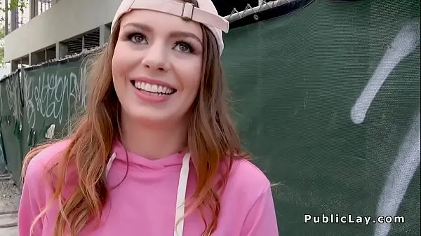Nowa Teen with cap gets facial in publicświeża tuba