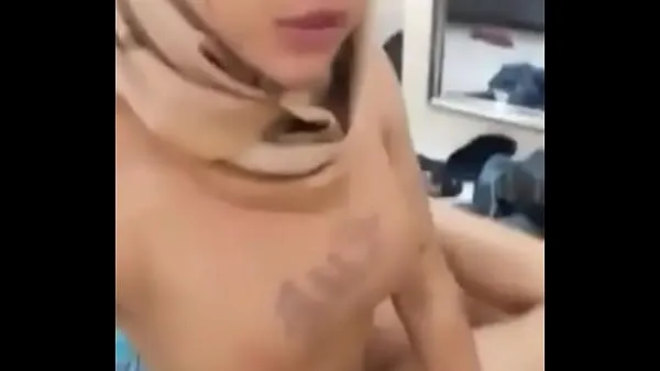 Muslim Indonesian Shemale get fucked by lucky guy Ống mới