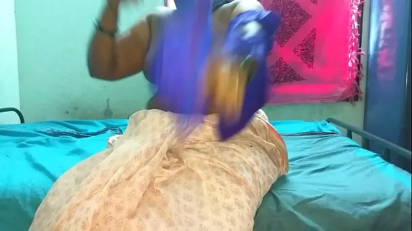 Slut mom plays with huge tits on cam Tiub baharu baharu