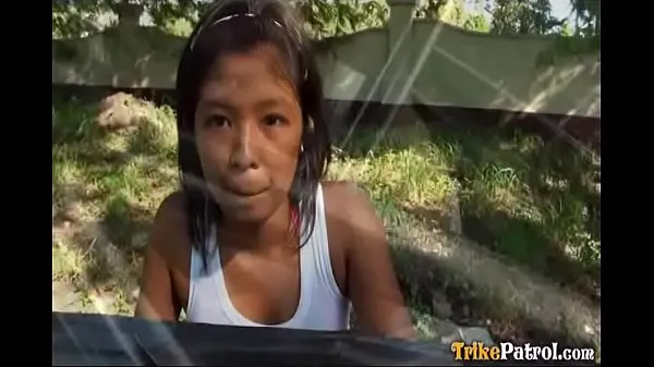 Nová Dark-skinned Filipina girl Trixie picked up by foreigner driving Trike himself čerstvá trubica