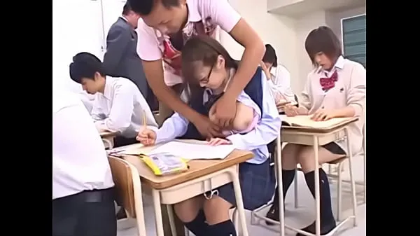 新Students in class being fucked in front of the teacher | Full HD新鲜的管子