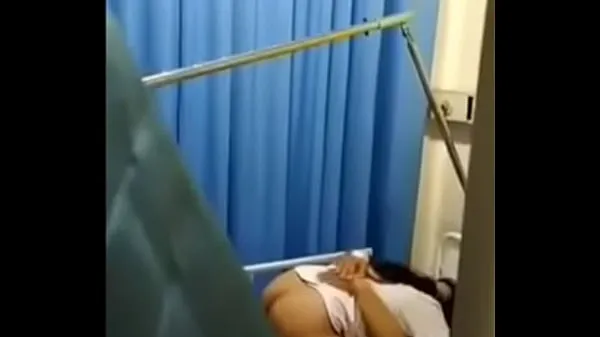 Uusi Nurse is caught having sex with patient tuore putki