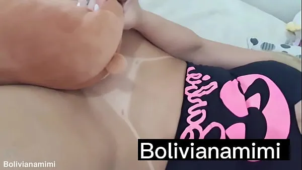 Nova My teddy bear bite my ass then he apologize licking my pussy till squirt.... wanna see the full video? bolivianamimi sveža cev