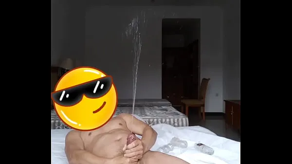 Nytt Play cock masturbation in a small hotel färskt rör