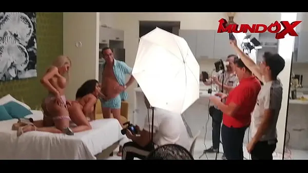 Nová Behind the scenes - They invite a trans girl and get fucked hard in the ass čerstvá trubica