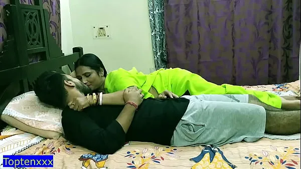Νέος Indian xxx milf aunty ko shat first time sex but caught us and he demands sex φρέσκος σωλήνας