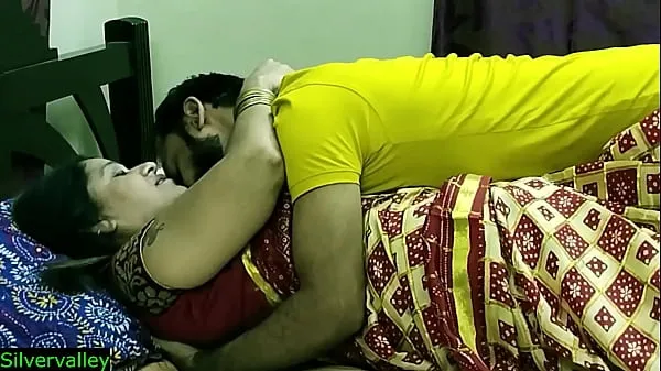 Seks menakjubkan dengan makcik panas xxx india di rumah! dengan audio hindi yang jelas Tiub baharu baharu
