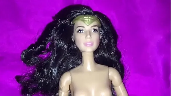 نیا Wonder Woman Doll 2 تازہ ٹیوب
