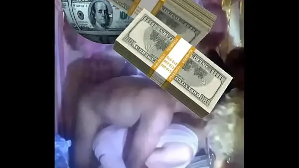 Yeni SENIOR BLACK SUGAR GIVE ME 1 THOUSAND DOLLARDS FOR GETTING HIS COCK IN MY BUTT PUSSY RAW, LIKE ALL OF YOU HEARD HE CUM SO LOUD, HES A REAL MOANER (COMMENT,LIKE,SUBSCRIBE AND ADD ME AS A FRIEND FOR MORE PERSONALIZED VIDEOS AND REAL LIFE MEET UPSyeni Tüp