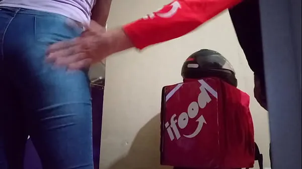 Married working at the açaí store and gave it to the iFood delivery man أنبوب جديد جديد