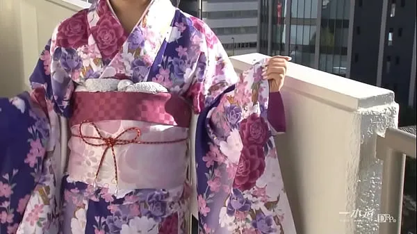 Nouveau Rei Kawashima Présentation d'un nouveau travail de "Kimono", une catégorie spéciale de la série de collection de modèles populaires car il s'agit d'un seijin-shiki 2013 ! Rei Kawashima appar nouveau tube