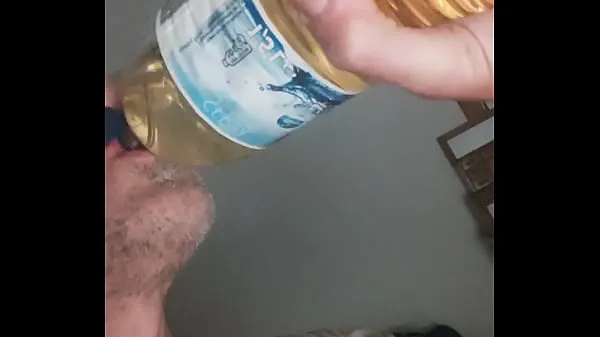 Chugging 1,5 litres of male piss, swallowing all until last drop part two أنبوب جديد جديد