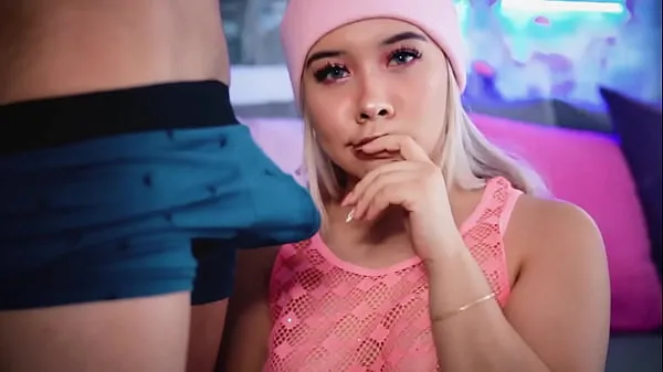 Nová Colombian blonde loves sucking her stepbrother's cock live čerstvá trubice