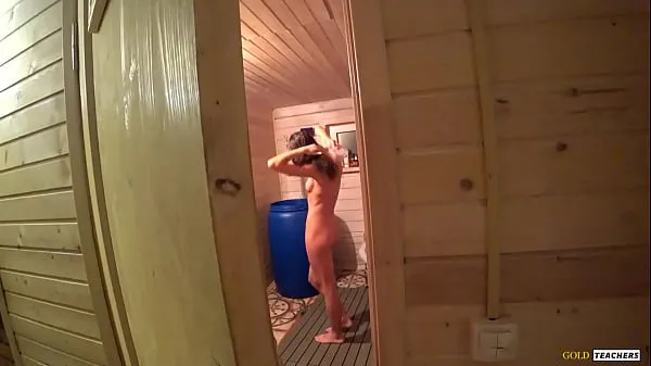 Új Met my beautiful skinny stepsister in the russian sauna and could not resist, spank her, give cock to suck and fuck on table friss cső