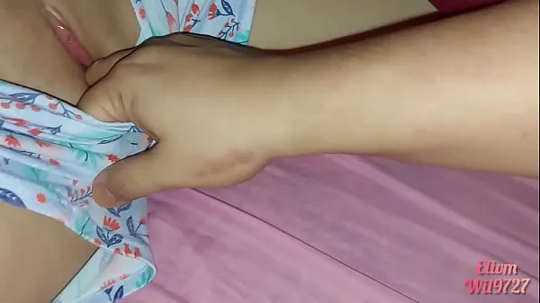 xxx desi homemade video with my stepsister first time in her bed we do things under the covers Tiub baharu baharu