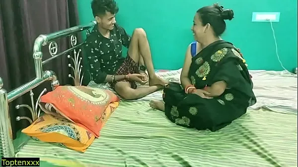 Uusi Indian hot wife shared with friend! Real hindi sex tuore putki