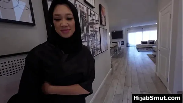 Muslim girl in hijab asks for a sex lesson Ống mới