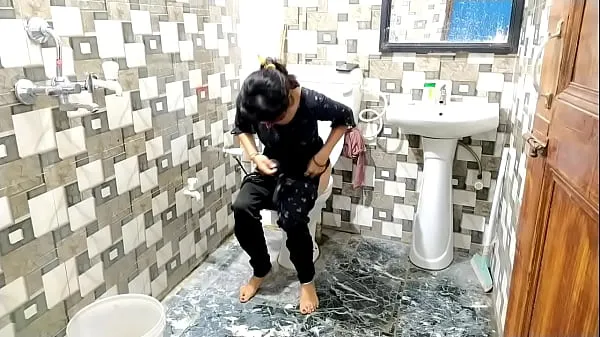 Step brother and step sister fucking in the toilet Ống mới