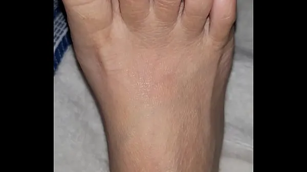 نیا Petite Feet Cumshot تازہ ٹیوب