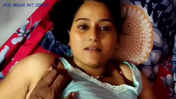 Neue Kavita brachte sie dazu, ihren Liebhaber zu ficken, indem sie sie alleine zu Hause anrieffrische Tube