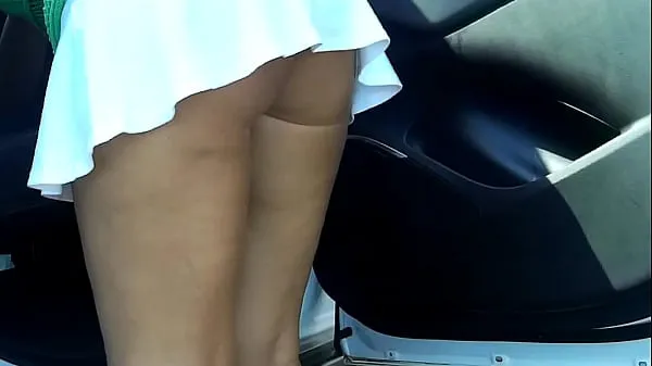Trina walking the streets and flashing in upskirt outfits أنبوب جديد جديد