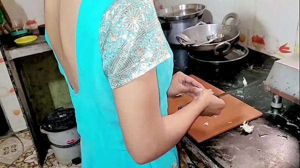 Desi Bhabhi Was Working In The Kitchen When Her Husband Came And Fucked Tiub baharu baharu