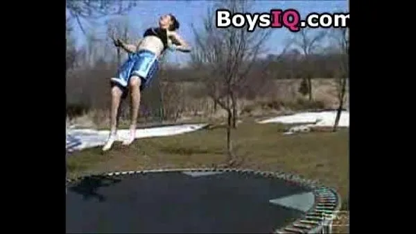 새로운 Backyard trampoline sex - sex video 신선한 튜브