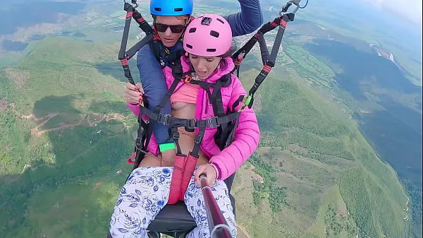 Ny Wet Pussy SQUIRTING IN THE SKY 2200m High In The Clouds while PARAGLIDING fresh tube