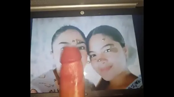 Nuovo Tribute for the two Mexican sluts, cum on the fucking facetubo fresco