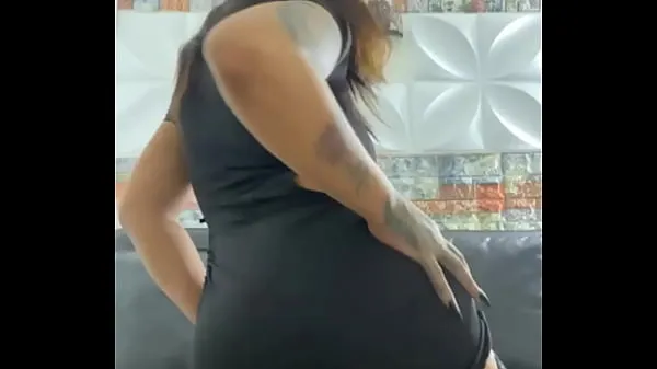 This anal queen is back with gigantic dildos and incredible Tiub baharu baharu