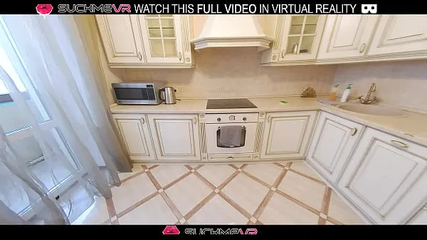 Brunette maid Elise Moon gets fucked hard in the kitchen in VR أنبوب جديد جديد