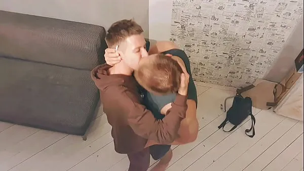 Nová Mature man meets a twink guest at home and fucks him in all corners čerstvá trubice