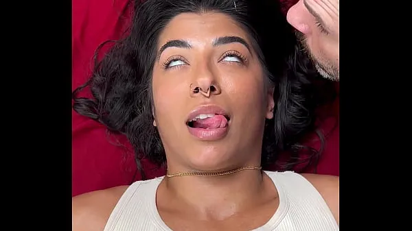 Νέος Arab Pornstar Jasmine Sherni Getting Fucked During Massage φρέσκος σωλήνας