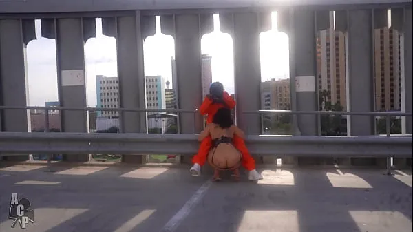 Nová Officer Teresa Ramos Arrest Gibby The Clown For Public Sex But Wants A Piece Of The Action čerstvá trubice