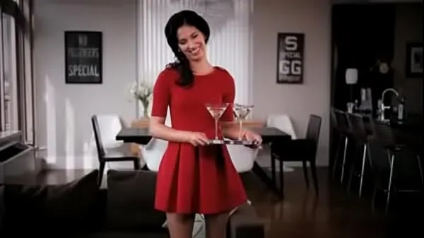 Uusi Wodka Vodka Commercial--Very Funny-1 tuore putki